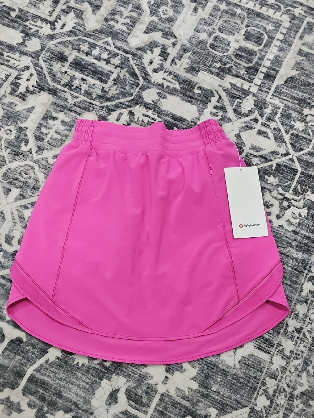 lululemon athletica Hotty Hot HR Skirt * Long Size 4